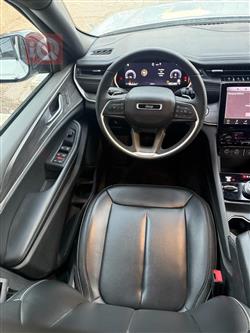 جیپ L گراند شیرۆکی